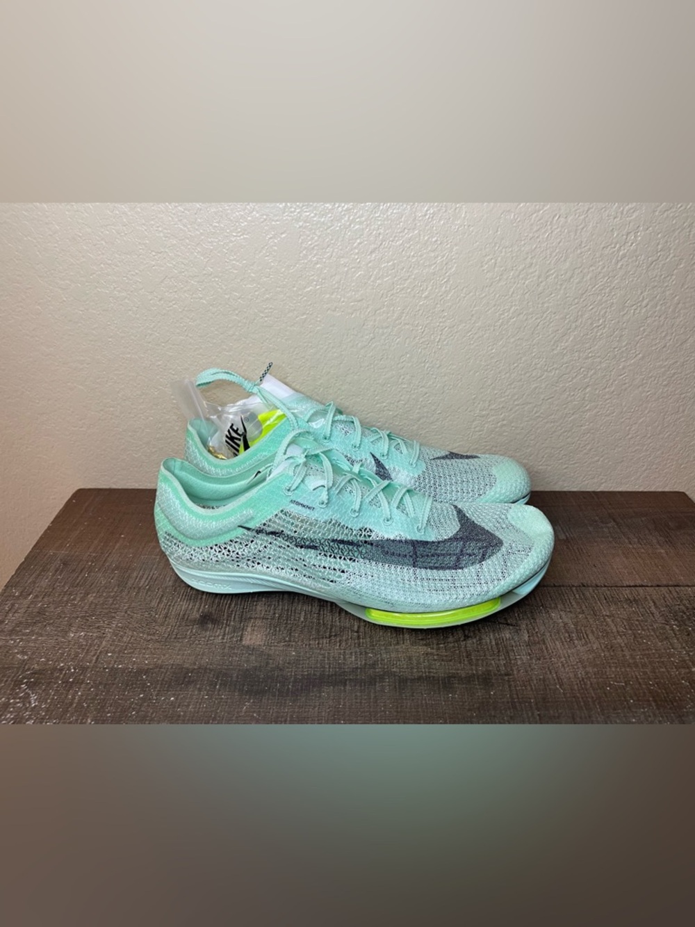 Nike Air Zoom Victory Track Spikes “Mint Foam Volt”
- Size 12.5 Men.